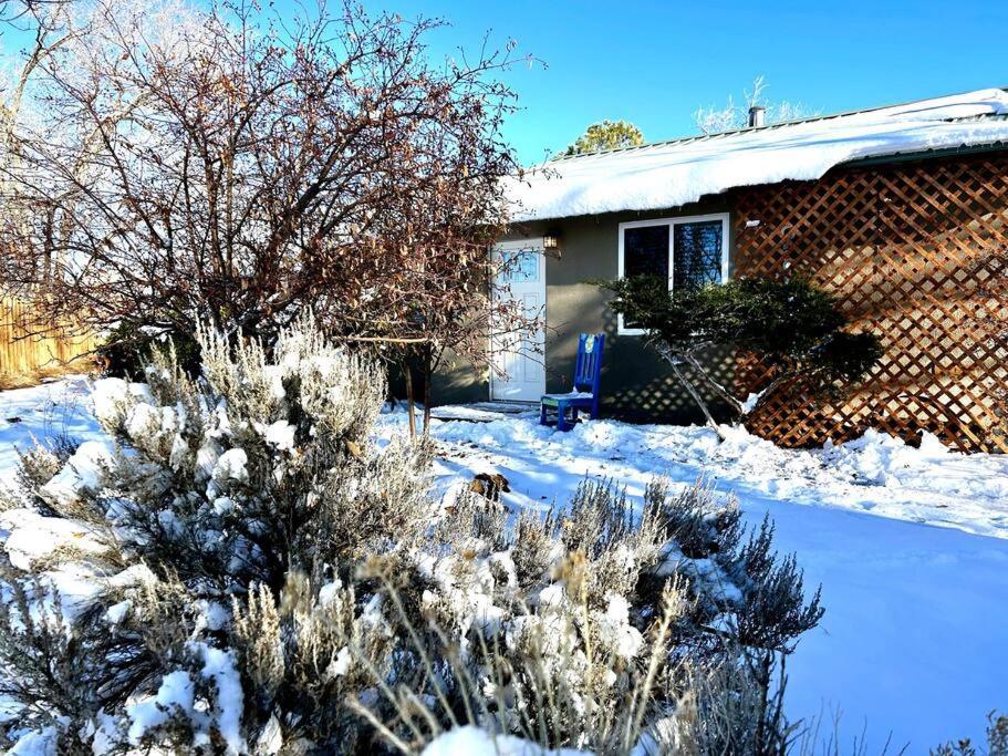 Fully Furnished, Serene Taos House Exterior photo